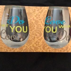 Stemless outdoor wine glasses